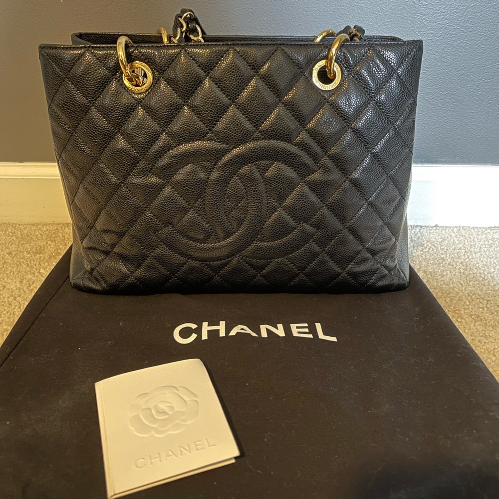 Chanel Caviar Leather Grand Shopping Tote (GST) - Black